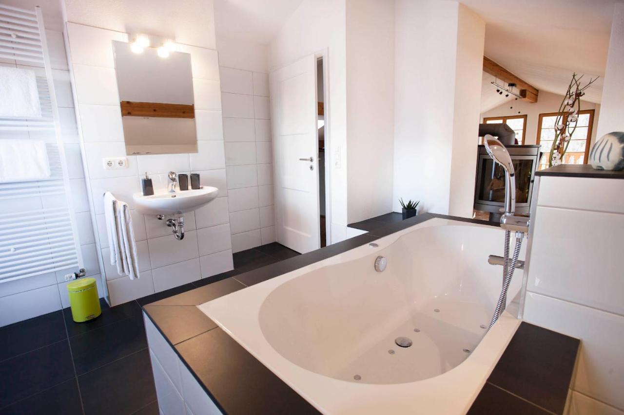Auszeit Maisonette Garmisch-Partenkirchen Exteriör bild